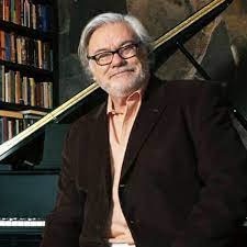 Eduardo Ruiz Healy.jpeg